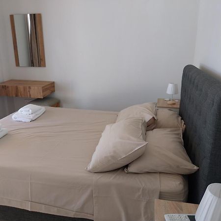 Amalia Apartments Polis Dış mekan fotoğraf