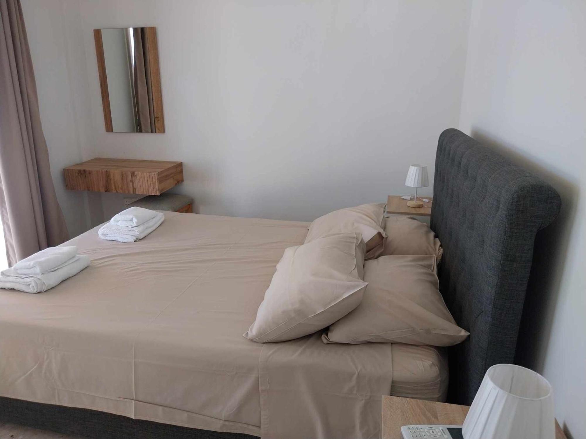 Amalia Apartments Polis Dış mekan fotoğraf