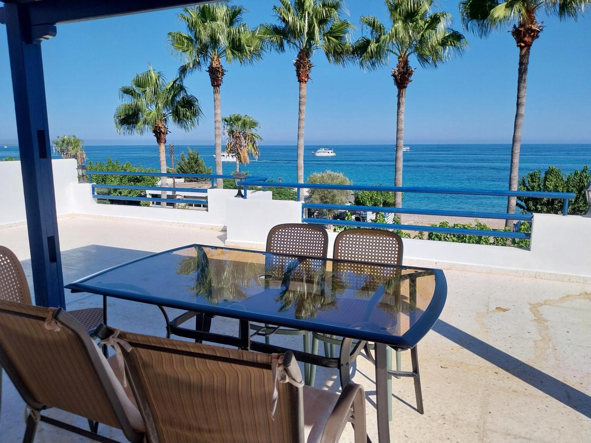 Amalia Apartments Polis Dış mekan fotoğraf