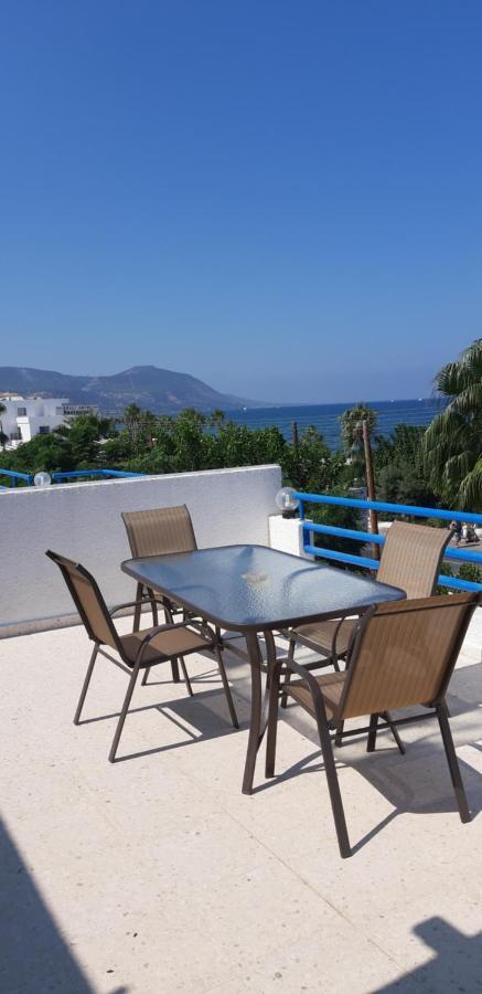 Amalia Apartments Polis Dış mekan fotoğraf