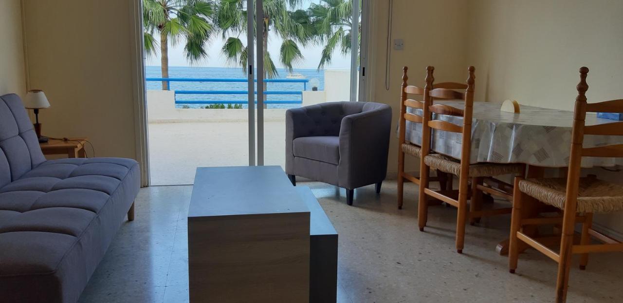 Amalia Apartments Polis Dış mekan fotoğraf
